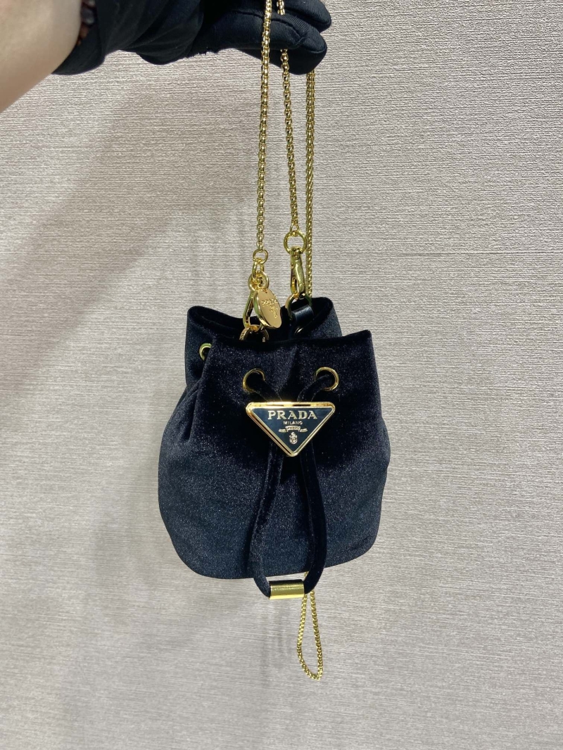 Pra*a bucket bags